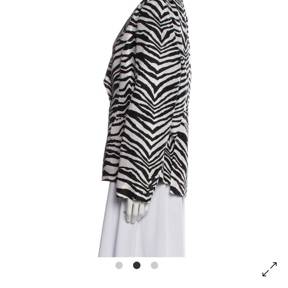 Stylish  Silk Black and White Zebra Print Women's Jacket
New never worn - Picture 3 of 12